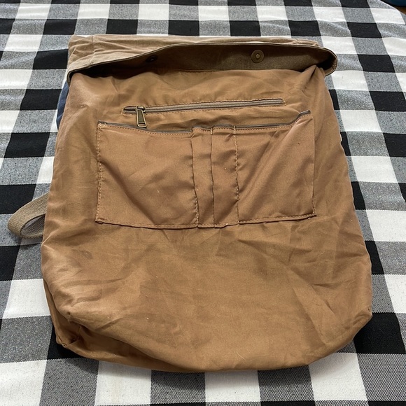 Sun Sand Cargoit Lennox Flap Fold Over Canvas Leather Backpack Buckle Rucksack - Picture 13 of 16